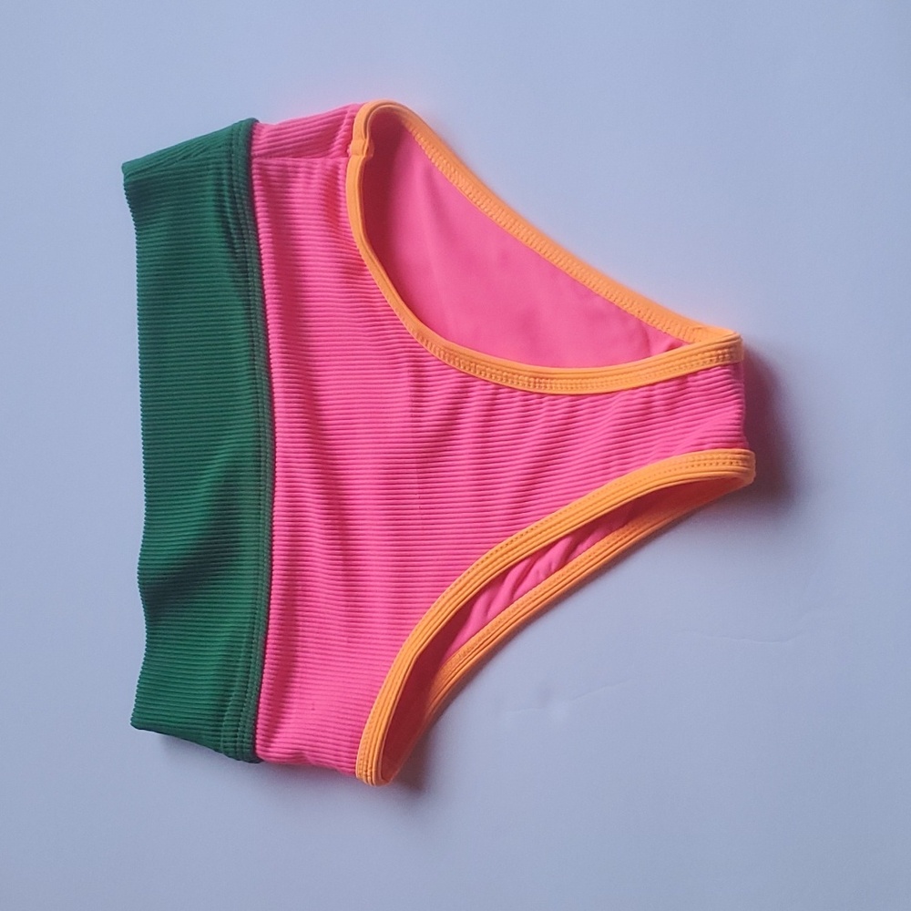 NEW  BEACHRIOT  KIDS  LITTLE  EMMIE  BIKINI BOTTOM, SIZE:9/10 - Picture 2 of 7